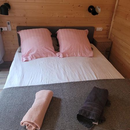 Loue Chalet De 11M2 Auribeau-sur-Siagne Exterior foto